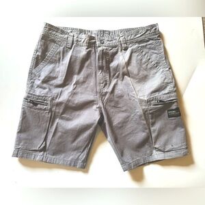 Size 34 grey cargo shorts 2 side zipper pockets 2 back button pockets